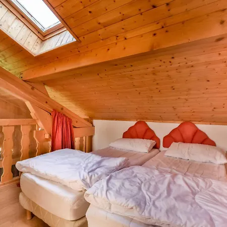 Papillon - 8 Pers - à Deux Pas Du Des Ecoles Et Des Pistes De - Fr-1-685-4 Chalet *